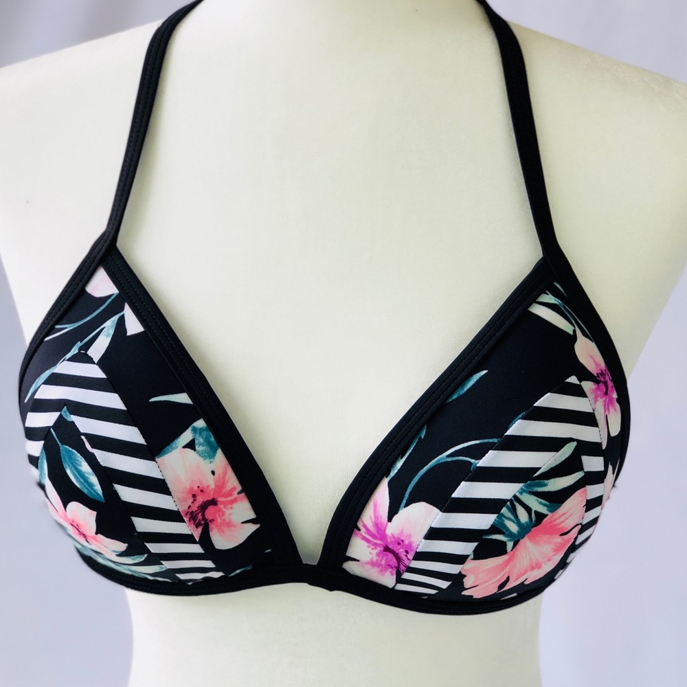NWOT PINK Brand Floral Print Bikini Top
